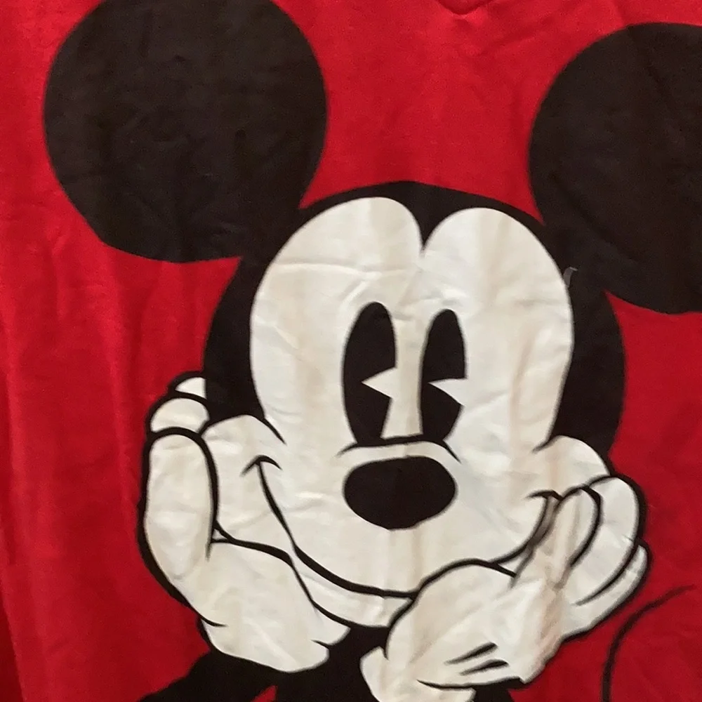 FINAL MARKDOWN Girls Disney tee large